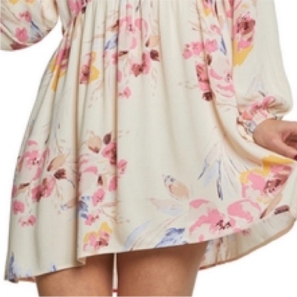 Billabong NWT Floral Dress - Picture 6 of 9